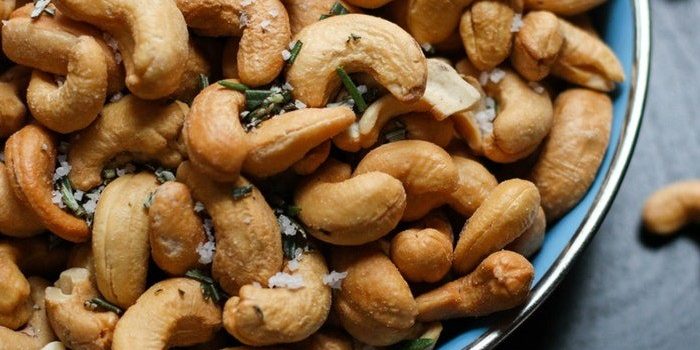 lets_learn_more_about_cashews